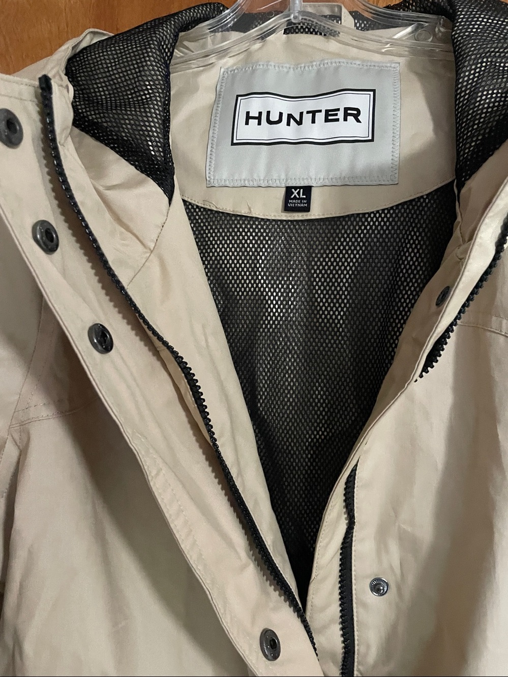 ( New with no tags) Hunter Cream Hooded Coat with Mesh Lining Size XL - Picture 2 of 7